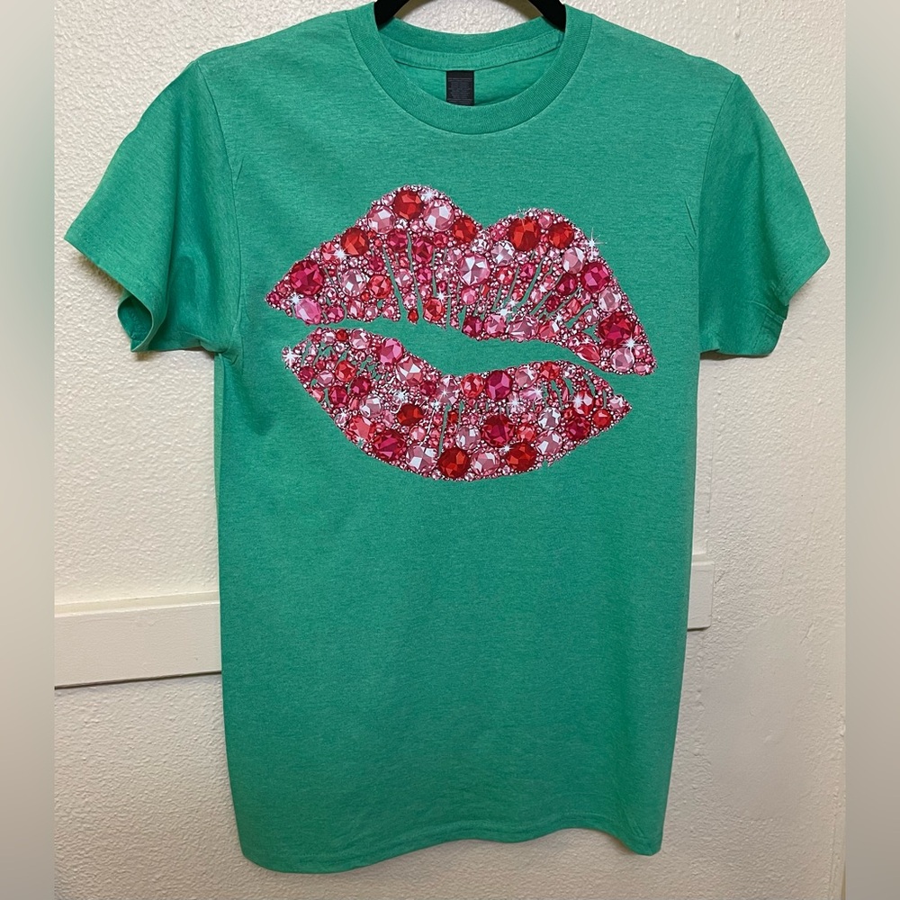 Green Bling Lip Graphic Tee